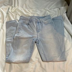 Light wash American Eagle jeans